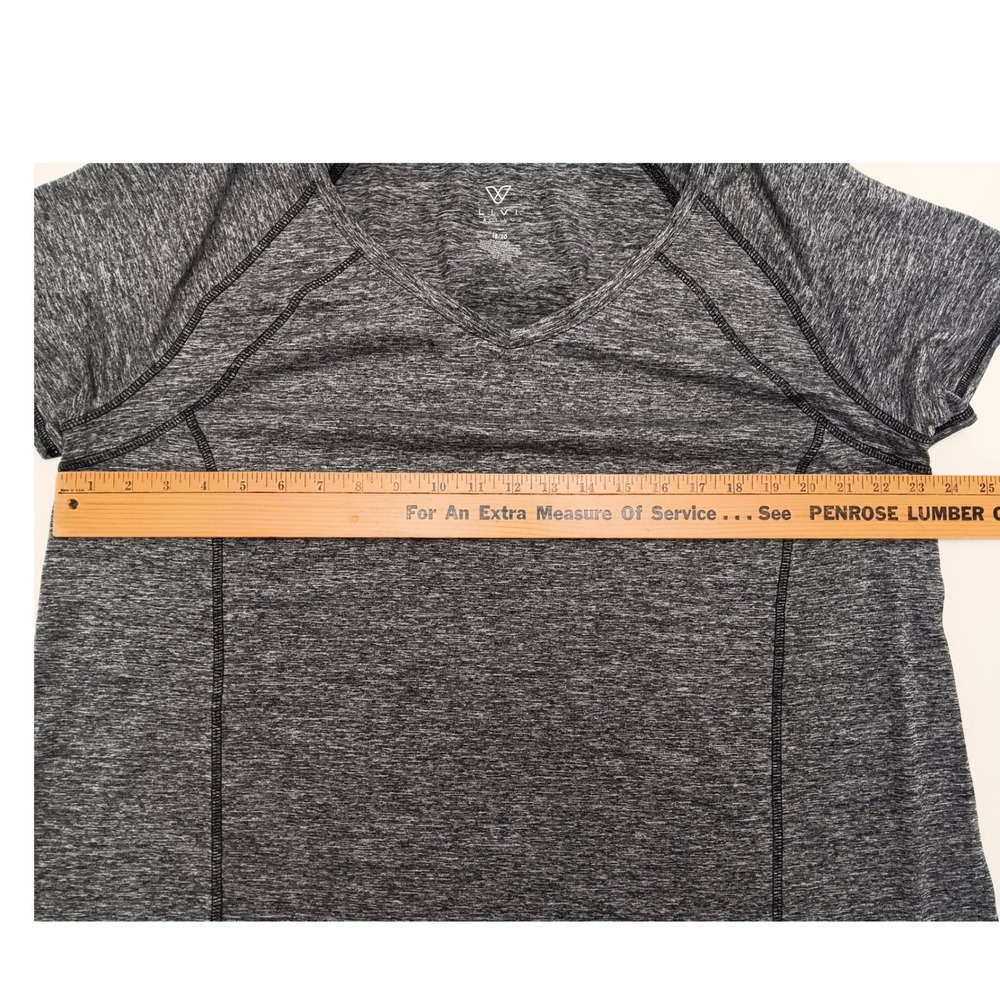 LIVI ACTIVE Women's Grey Heather V Neck Short Sleeve Athletic T Shirt Size 18/20 - Picture 3 of 7